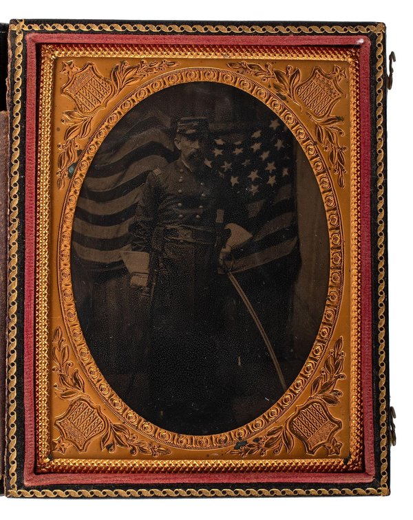 Cased Daguerreotype of A Union Soldier