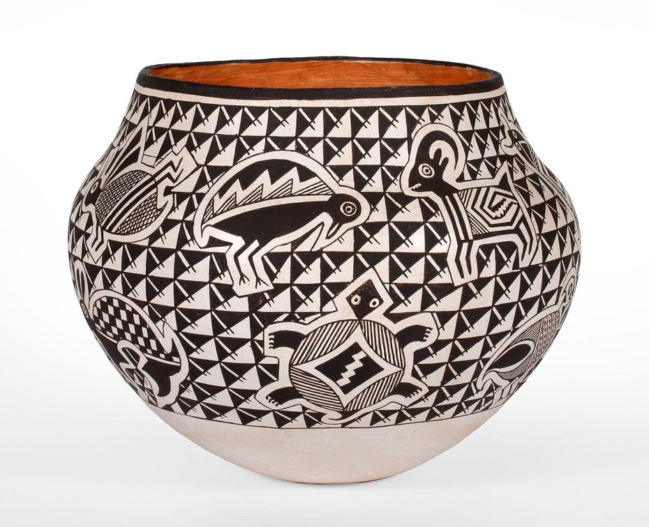 Contemporary Acoma Jar by Grace Chino (New Mexico, 1929-1994)