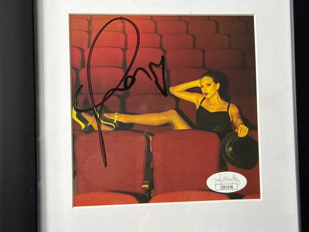 Image for Taylor Swift Autograph