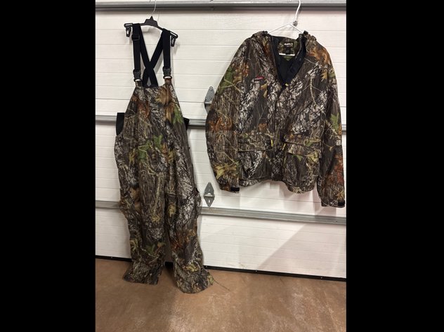 Image for Guide Series Hunting Clothes
