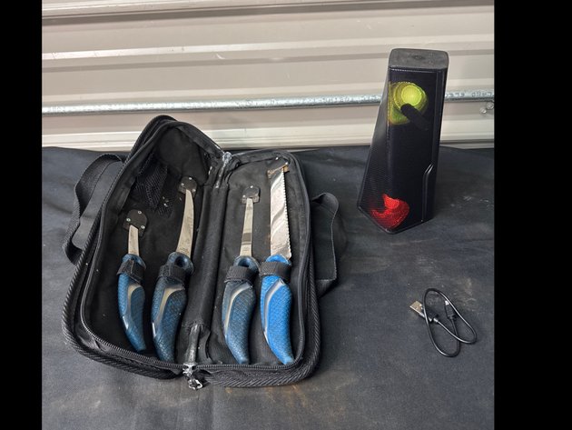 Image for Knife Set and Speaker
