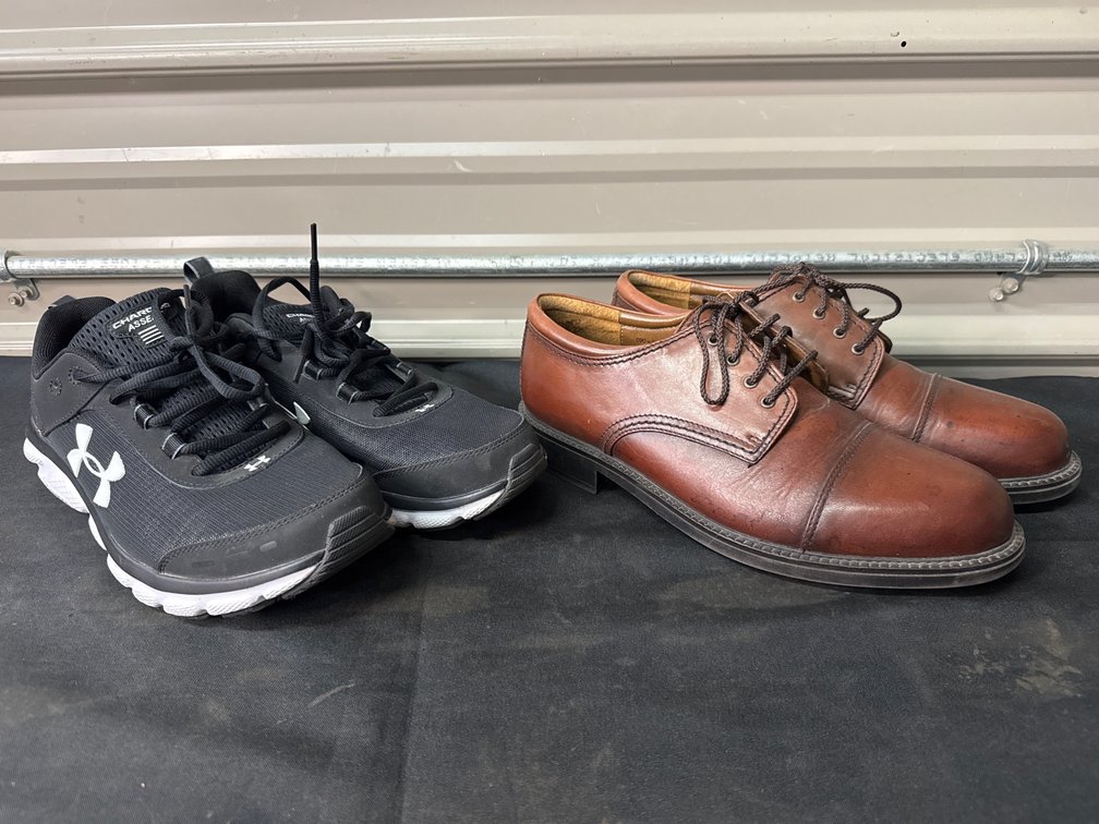 2 Pairs Men’s Shoes