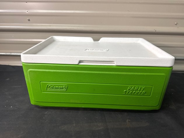 Image for Vintage Cooler
