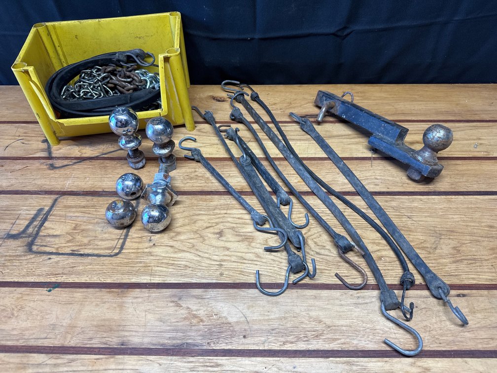 Balls and Mount