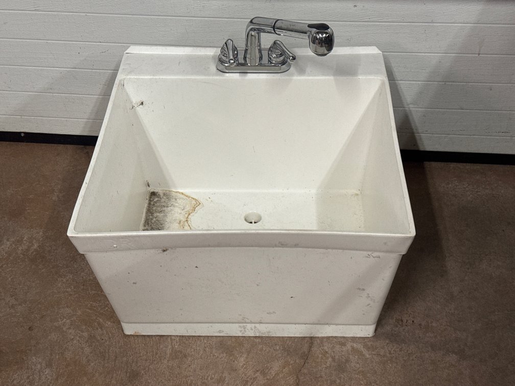 Laundry Room Tub