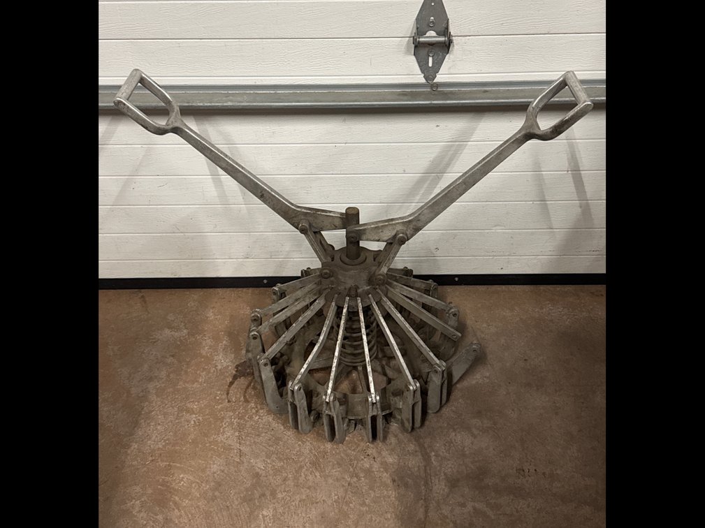 Barrel Lid Crimper?