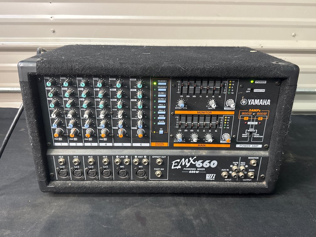 Yamaha Mixer