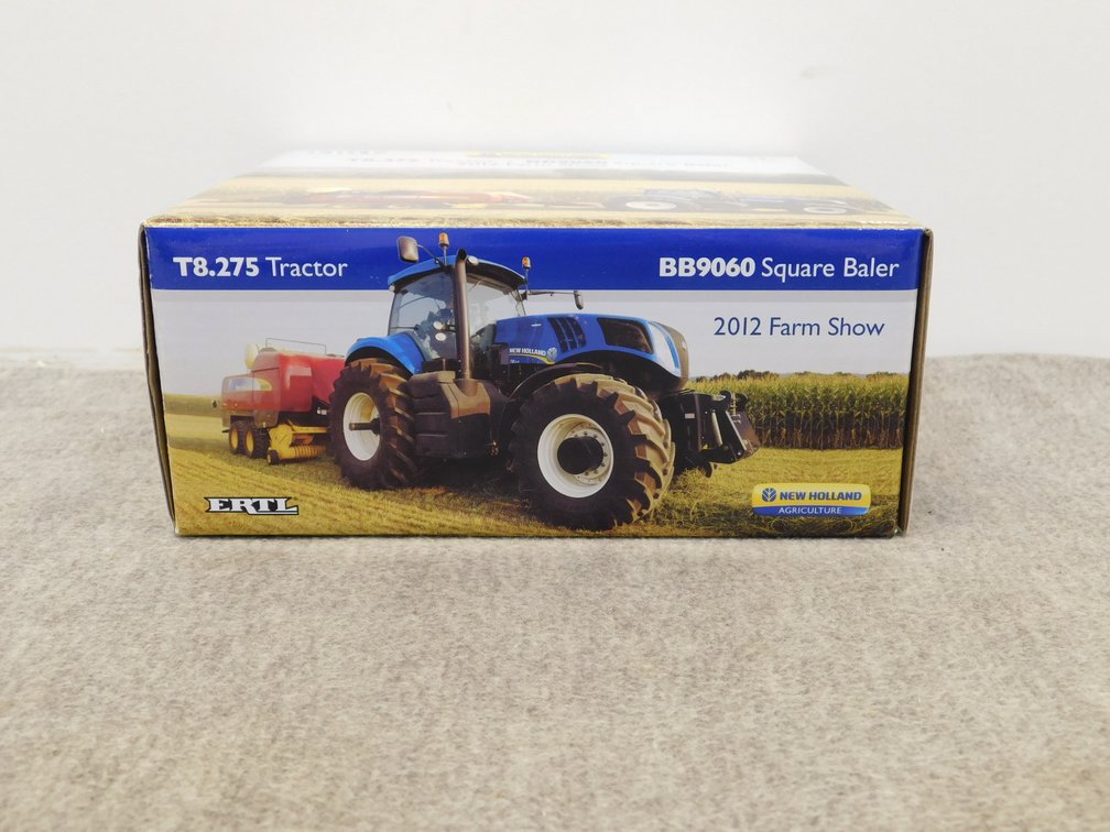New Holland Tractor Baler Set