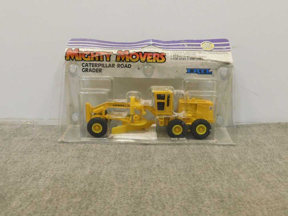 CAT Road grader