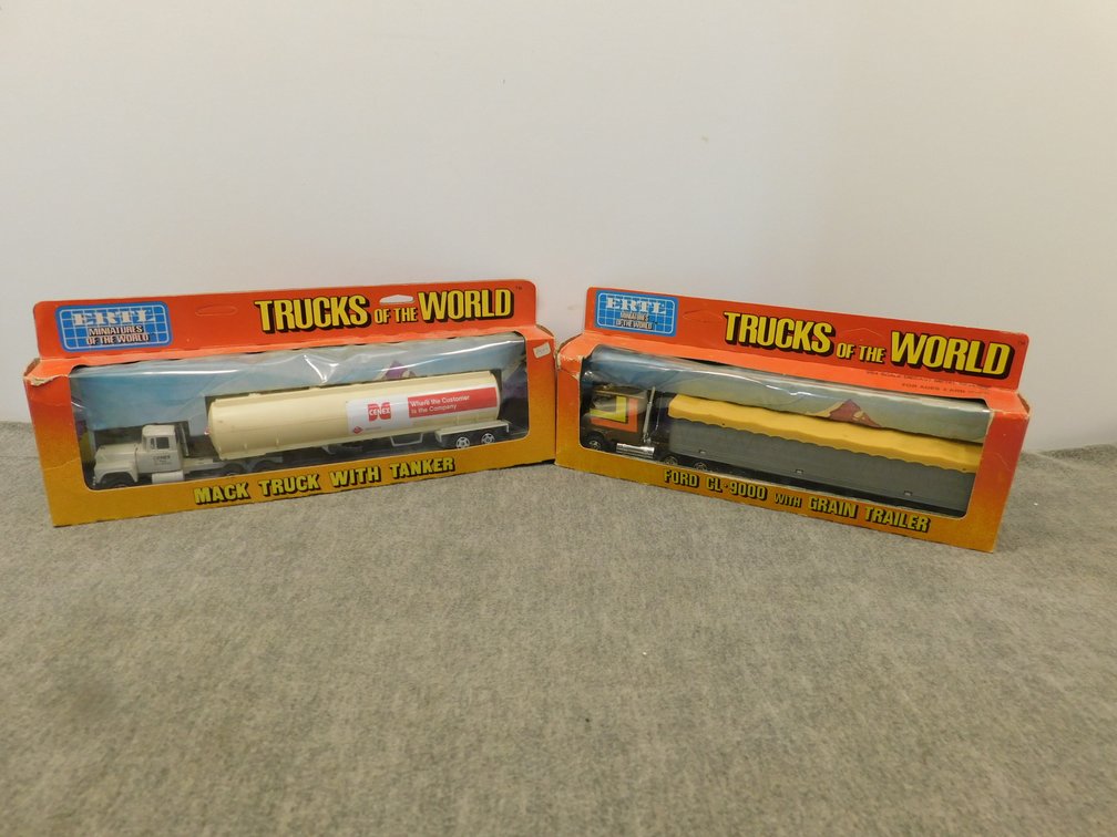 (2X) Trucks of the World