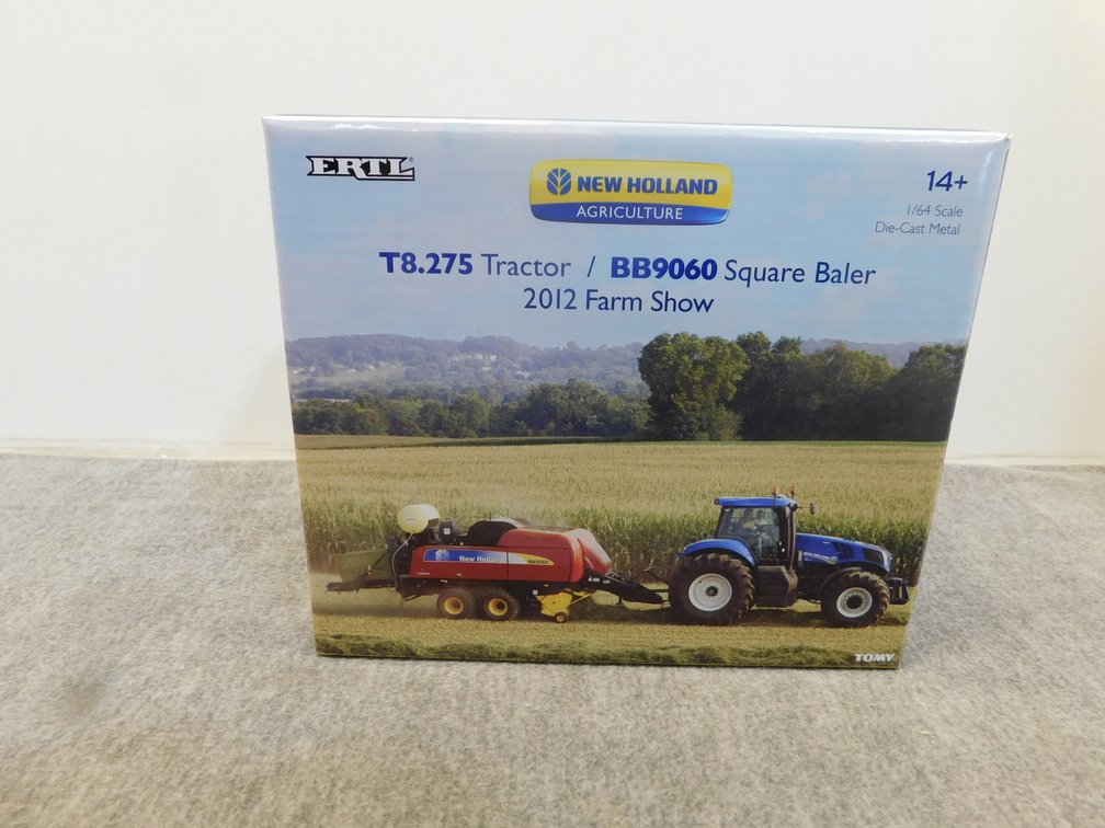 New Holland Tractor Baler Set