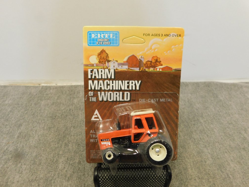 Allis Chalmers 7045