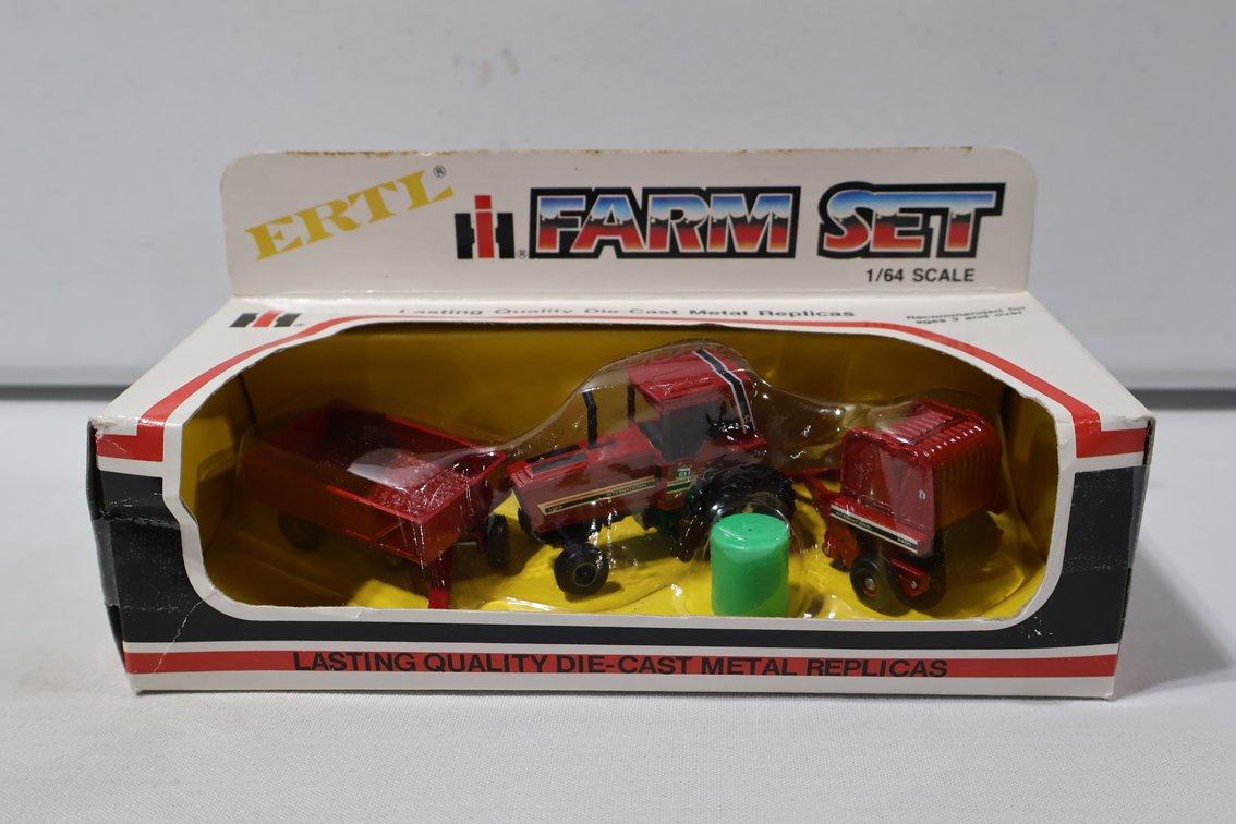IH Farm Set