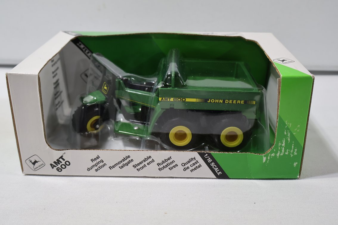 John Deere AMT 600