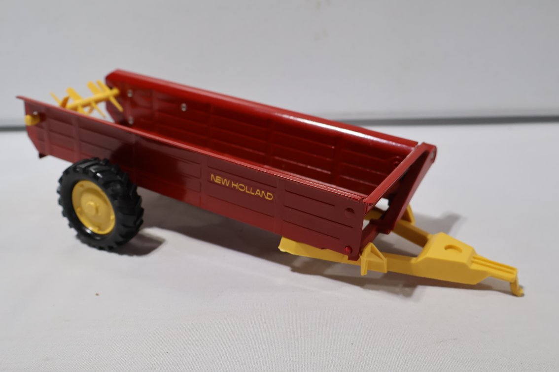 New Holland Spreader