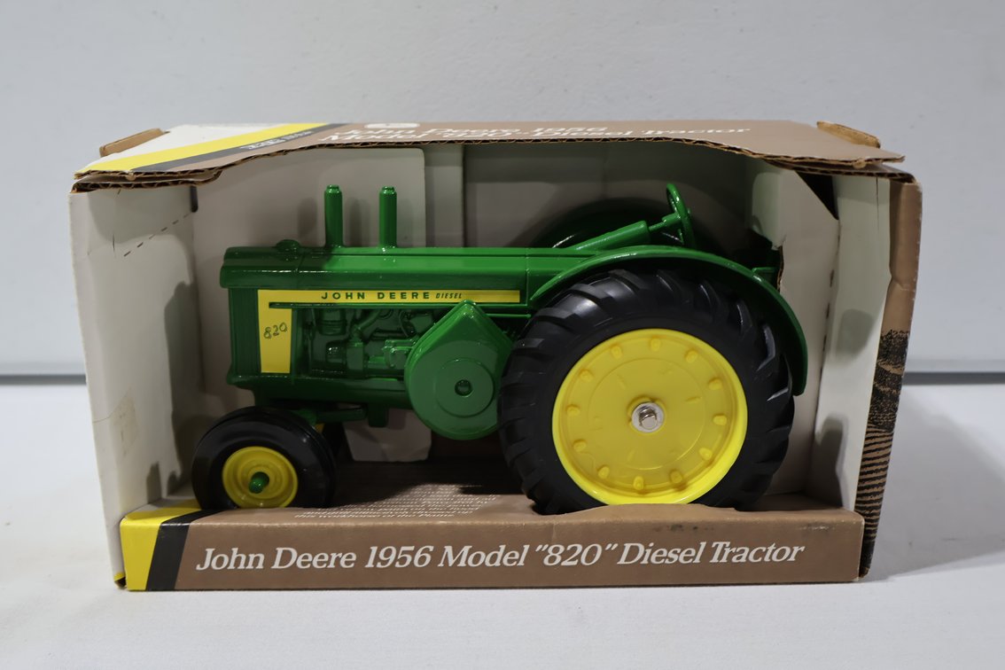 John Deere 820 Diesel