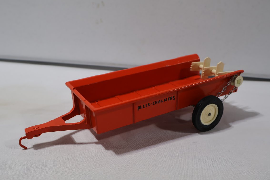 Allis Chalmers Spreader