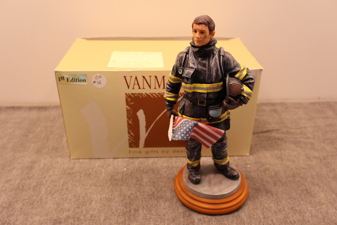 WTC 9/11/01 Firefighter Figurine
