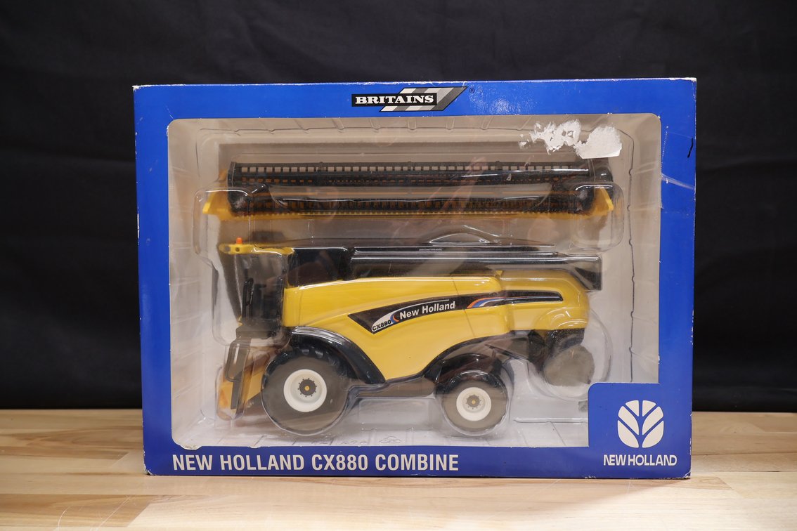 New Holland CX880