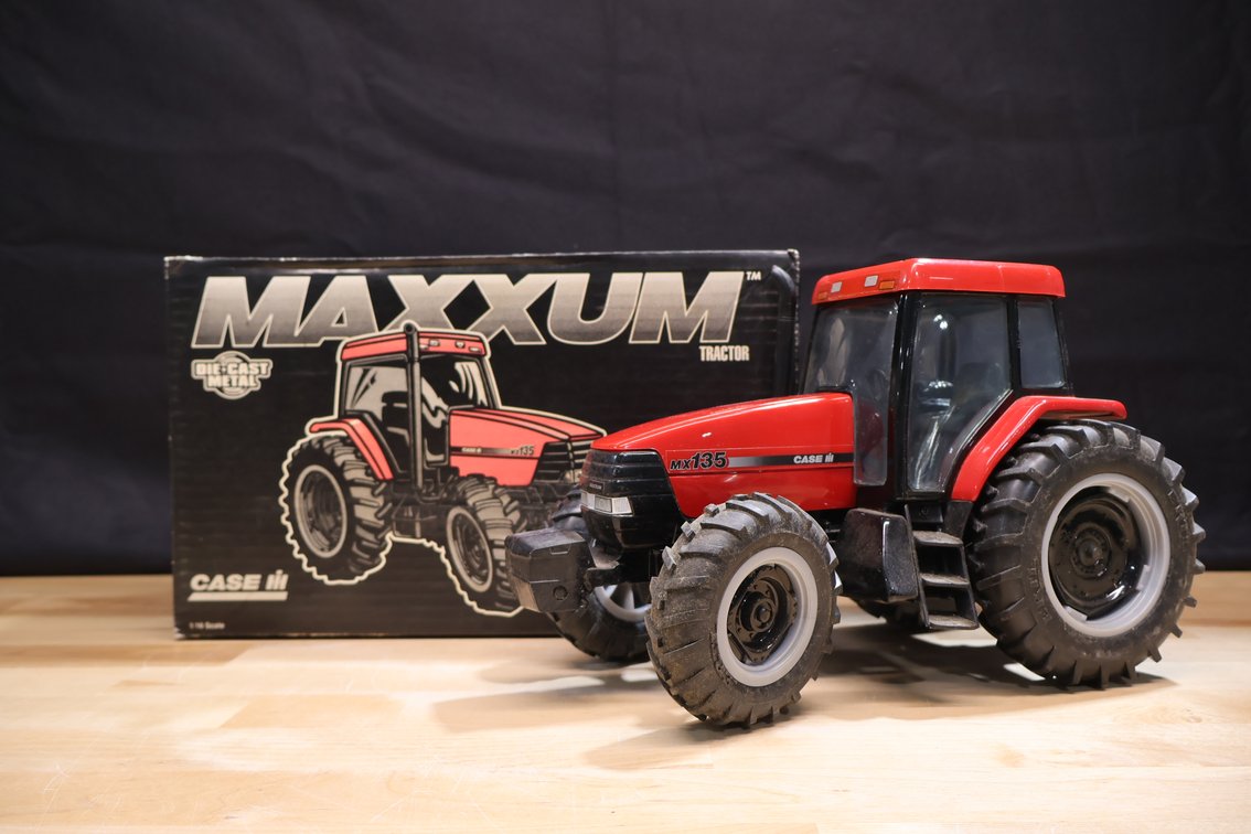 Case IH Maxxum MX135