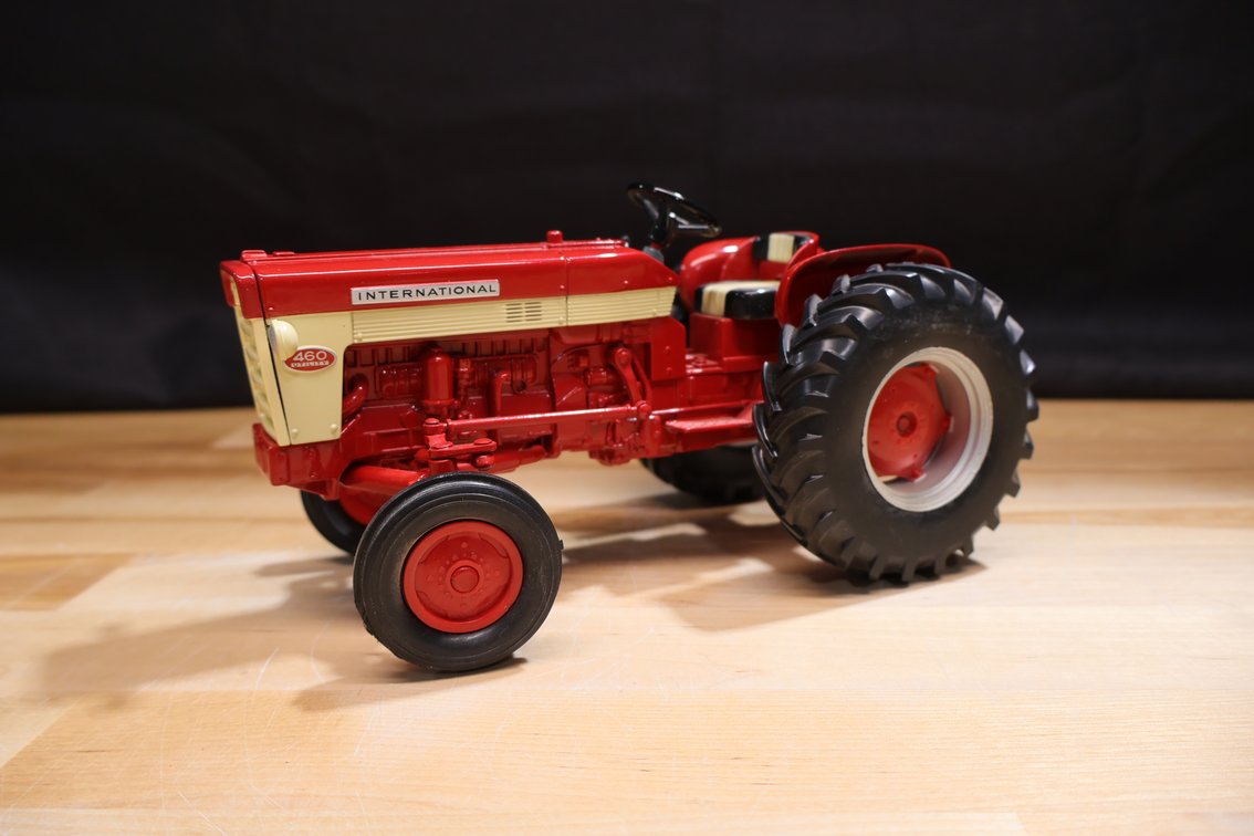 IH 460 Utility