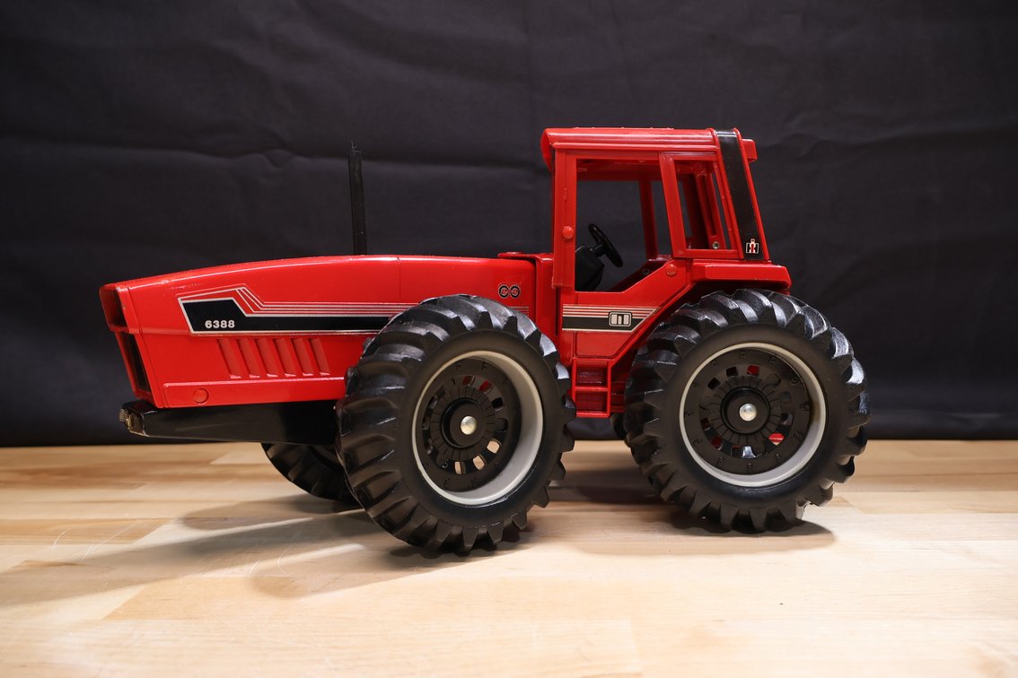 IH 6388 2+2