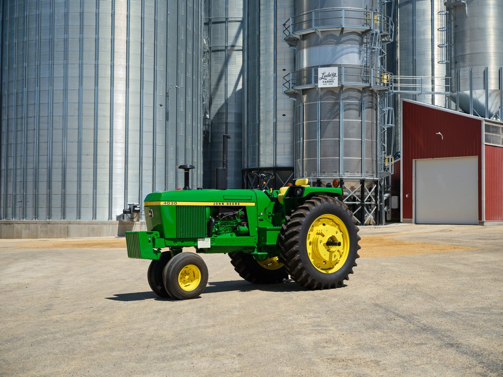 John Deere 4030