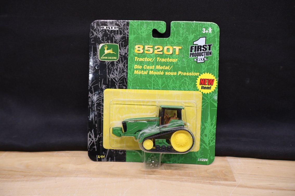 John Deere 8520T