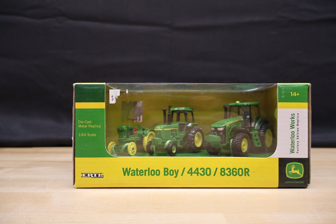 John Deere Waterloo Works Set