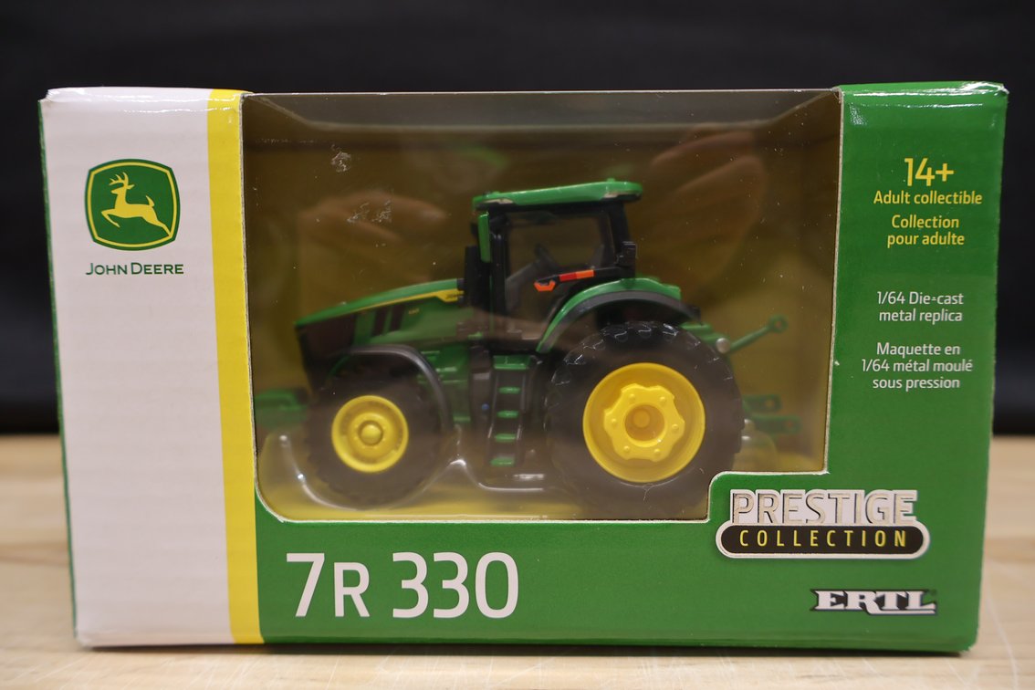 John Deere 7R330