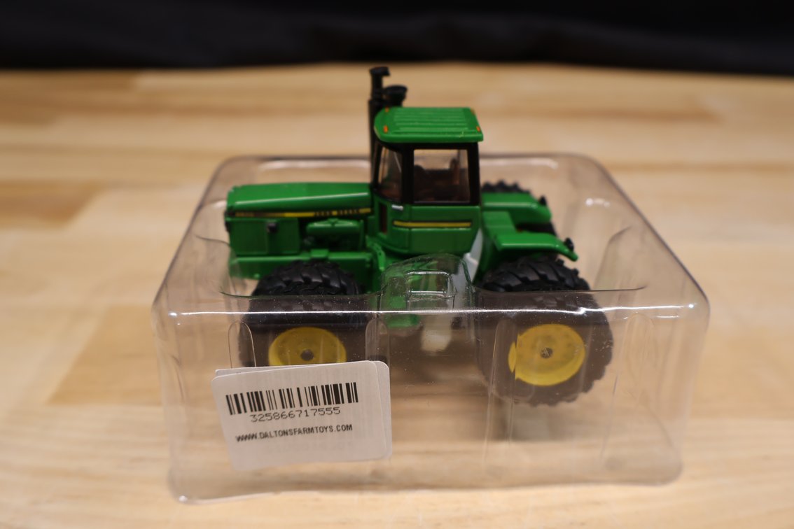 John Deere 8650