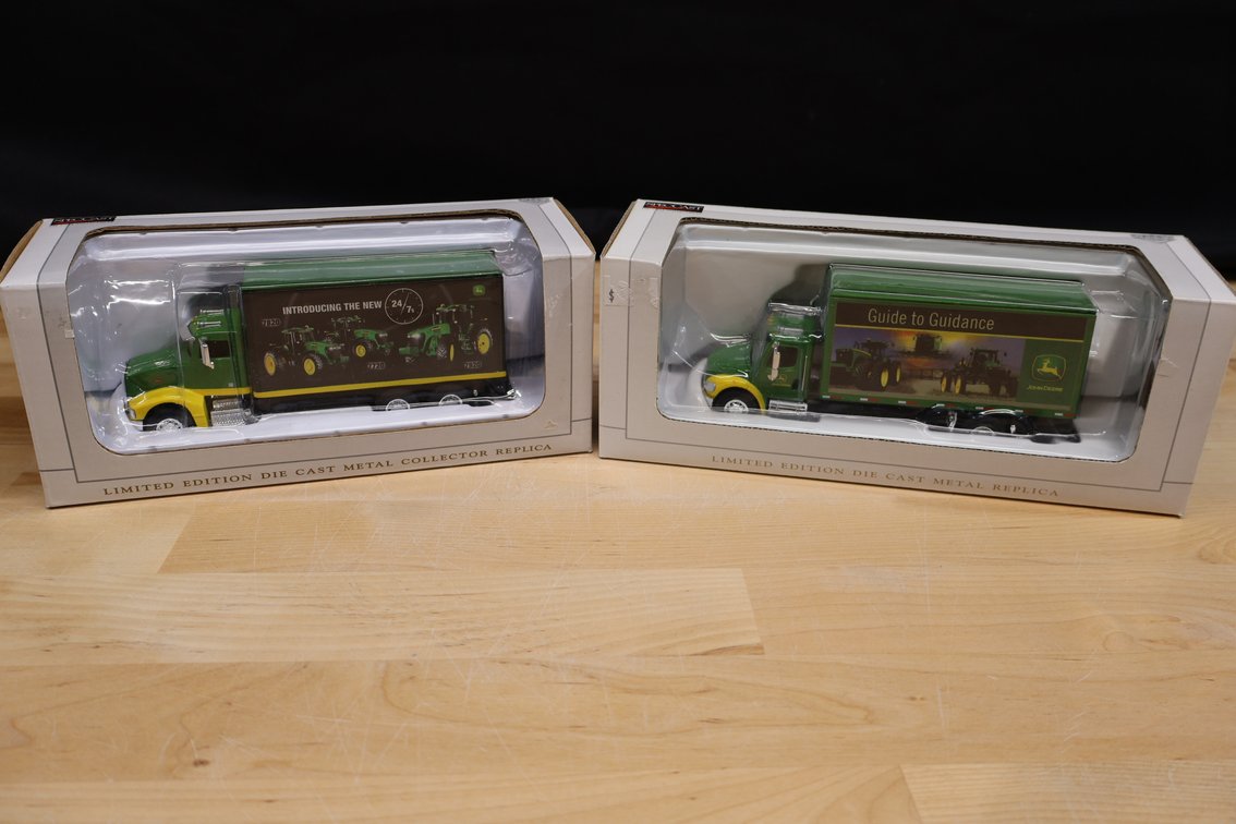 (2X) John Deere Delivery Van trucks