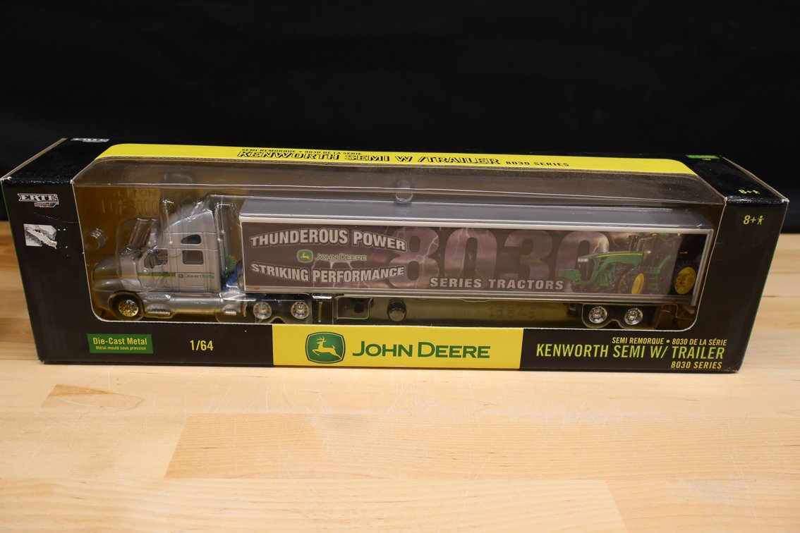 John Deere 8030 Series Hauler