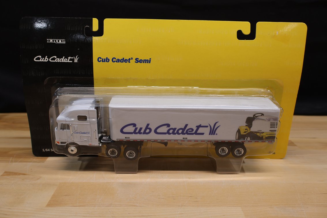 Cub Cadet Hauler