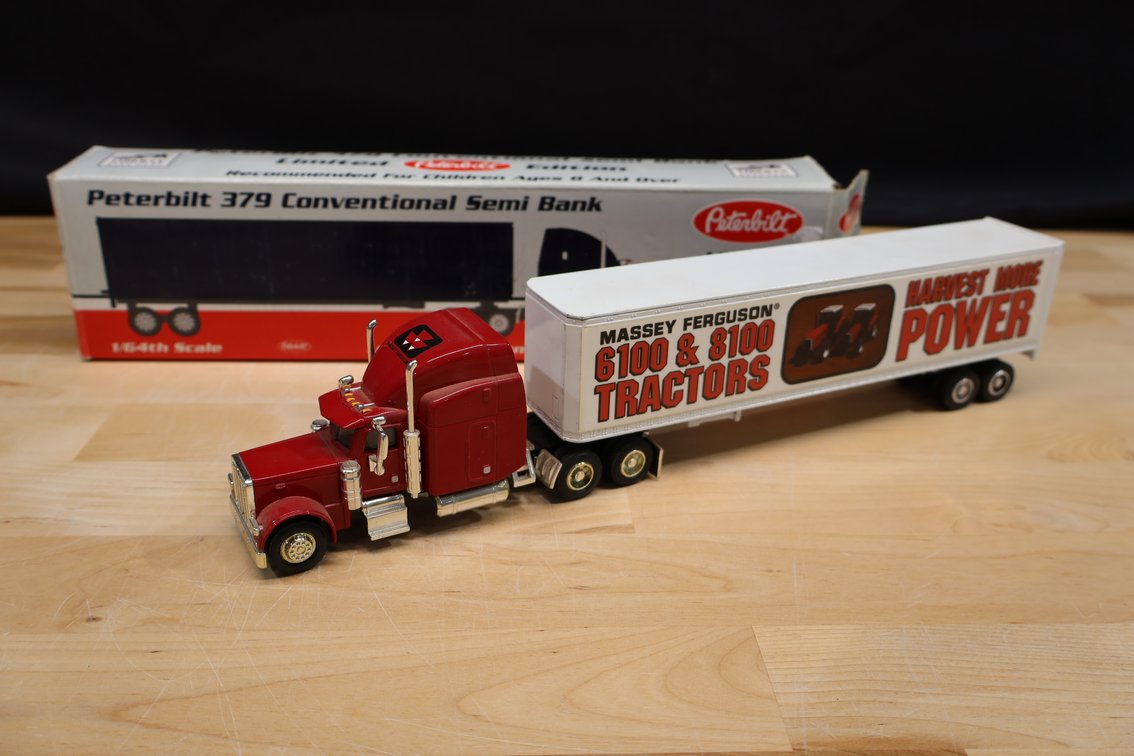 Massey Ferguson Hauler