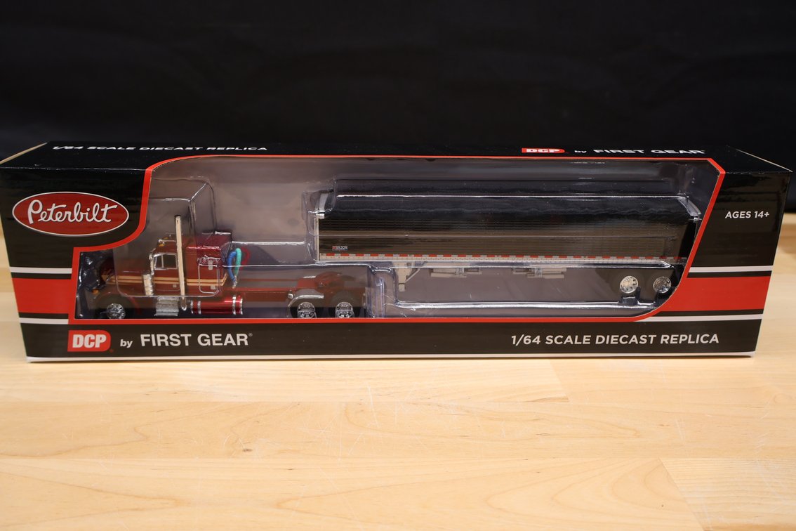 Candy Apple Red/Black Peterbilt 379 w/Wilson Hopper