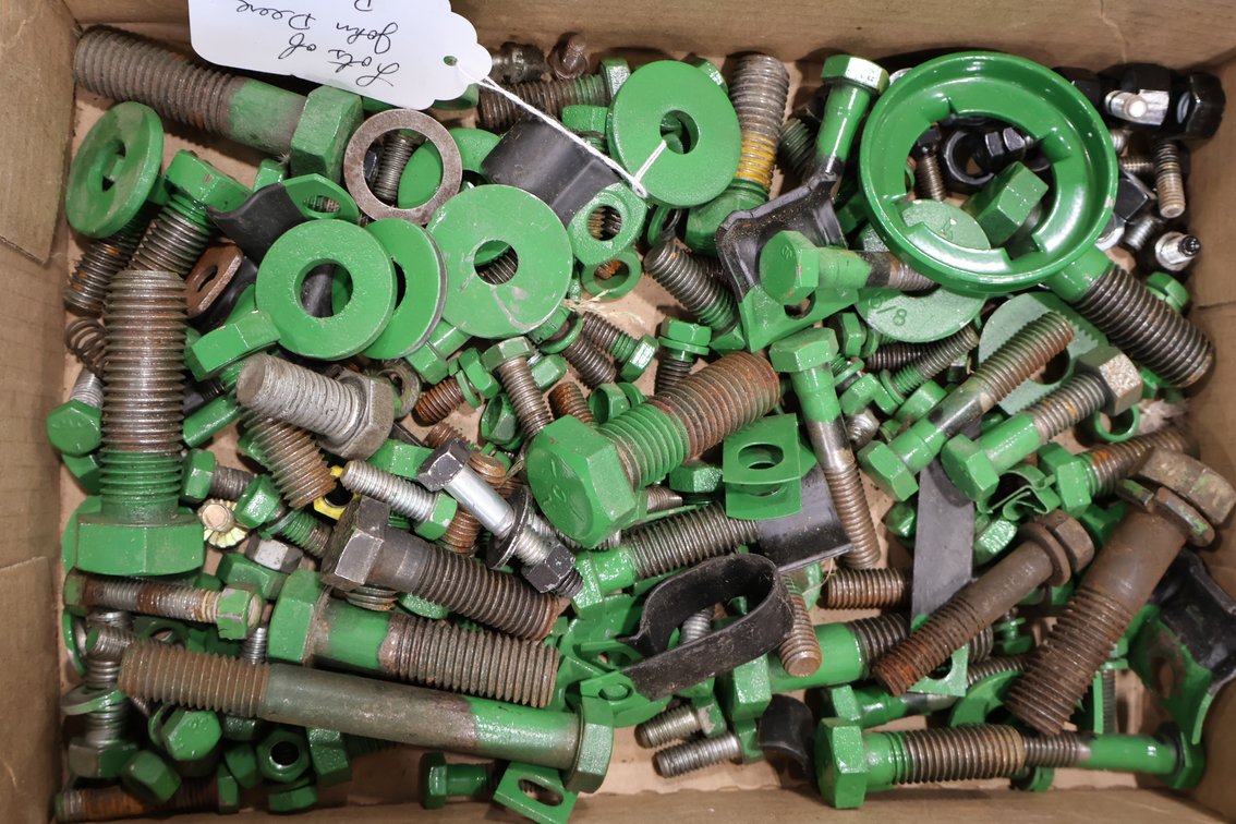 John Deere Bolts