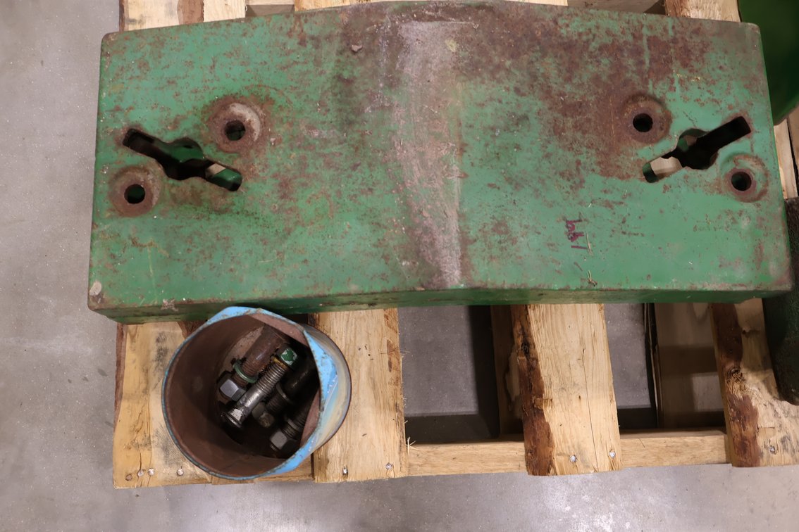 John Deere Slab weights 2X THE BID