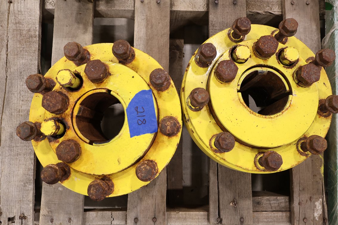 John Deere Axle Mount Dual Hubs