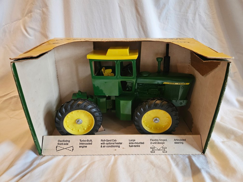 John Deere 7520