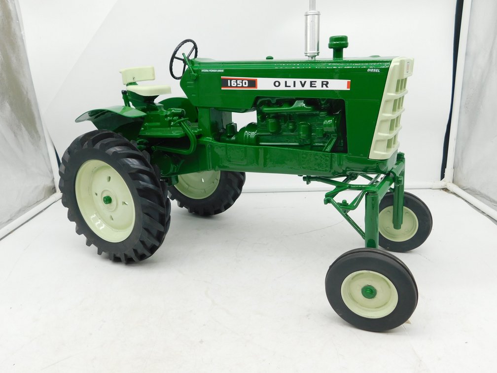 Oliver 1650 High Crop Custom 1/8