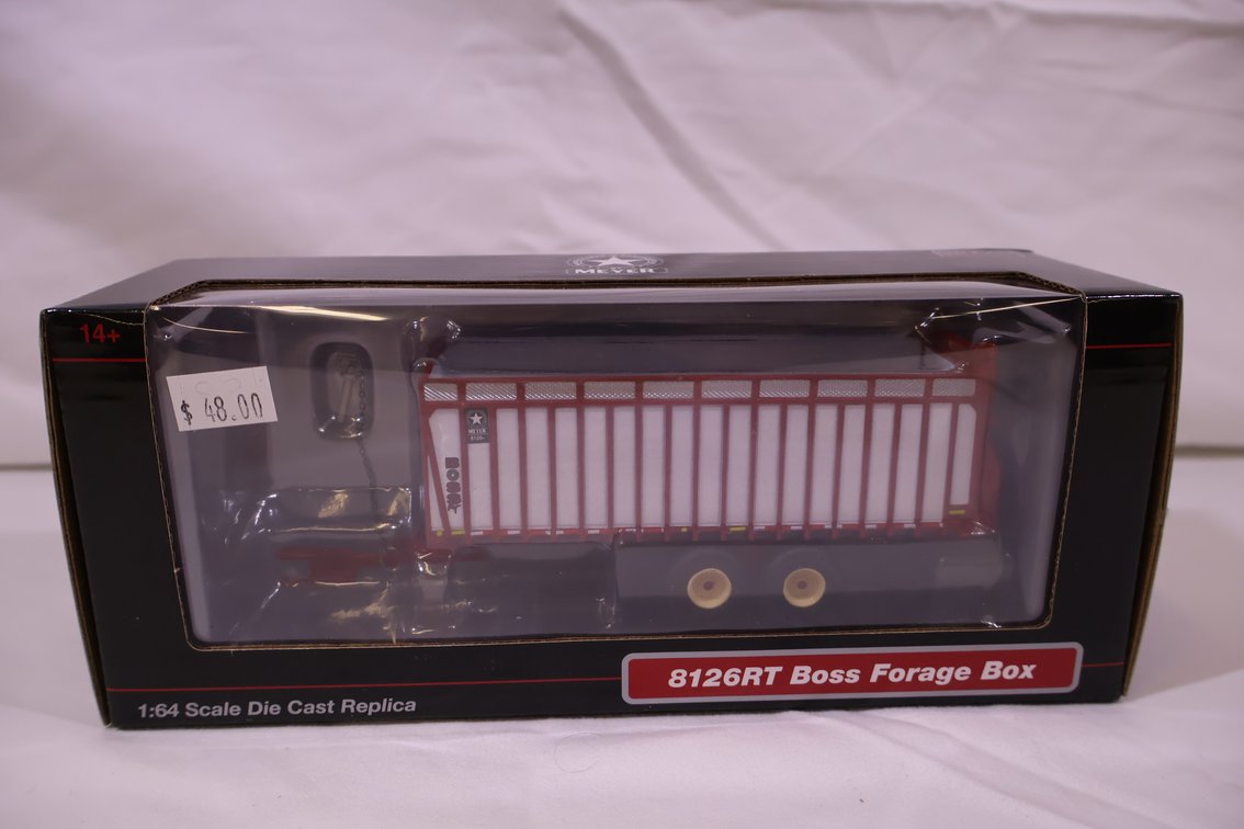 Meyer 8126RT Boss Forage Box