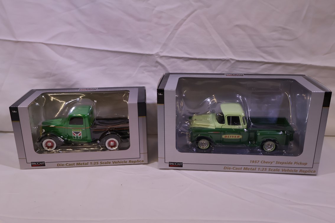 (2X)Oliver Delivery Truck Lot