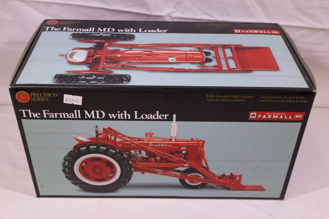 Farmall MD w/ Loader