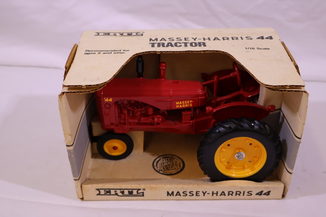 Massey Harris 44