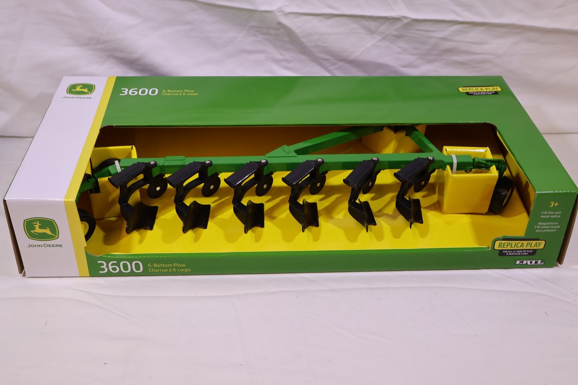 John Deere 3600