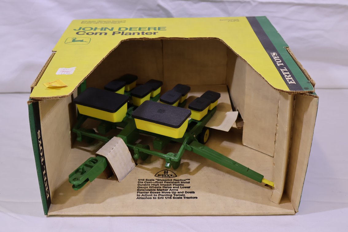 John Deere 7000 Corn Planter