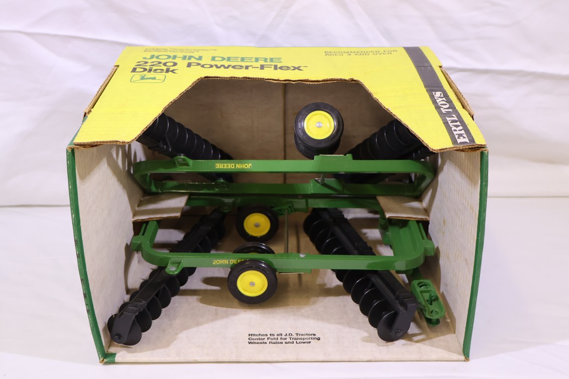 John Deere 220 Disk