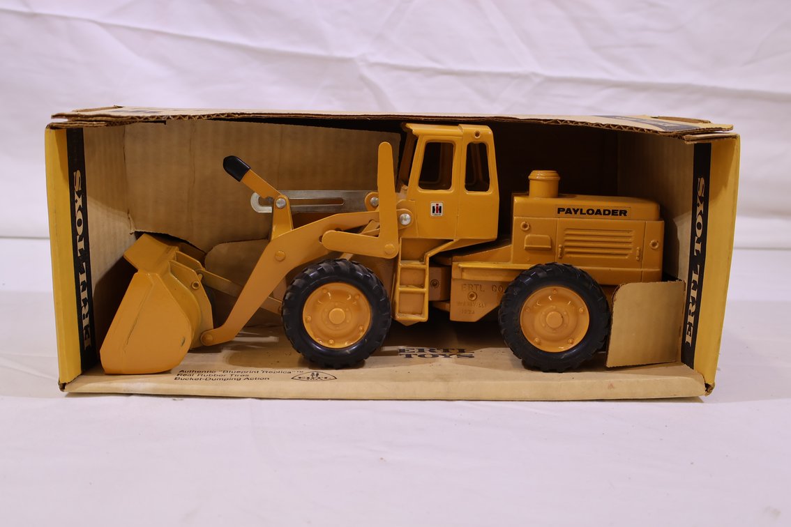 IH Payloader