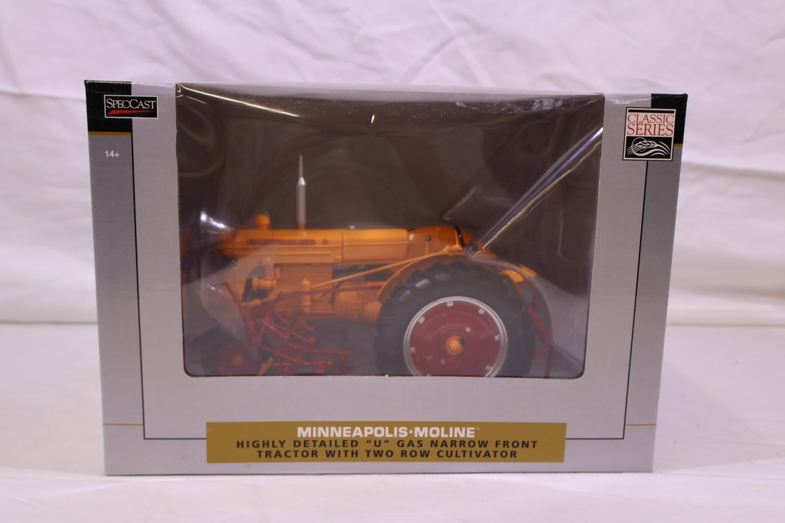 Minneapolis Moline U w/ Cultivator